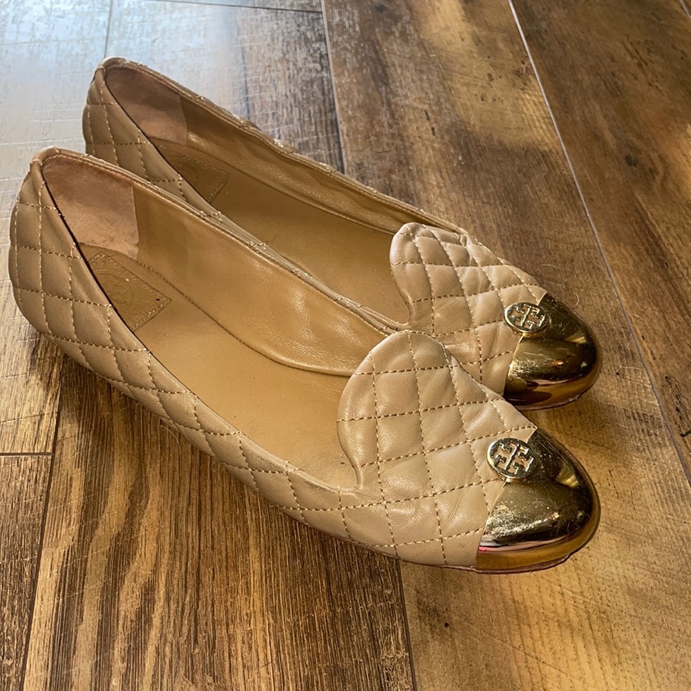 Tory Burch Nude Quilted Leather Gold toe Ballet Flats